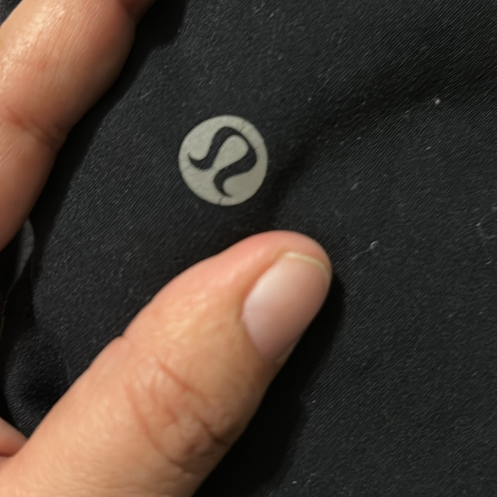 Lululemon black align crop size 4